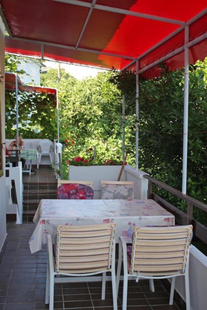 Apartments Ivo - With Terrace Supetarska Draga Exterior photo